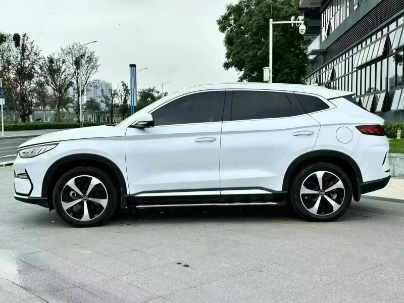 东莞22年比亚迪宋8