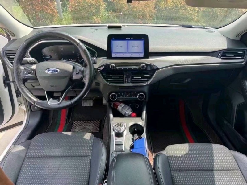 菏泽19年福特福克斯5