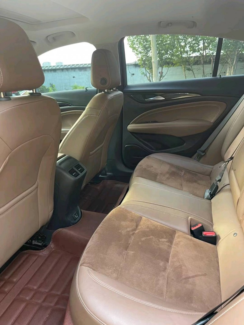 徐州22年别克君威7