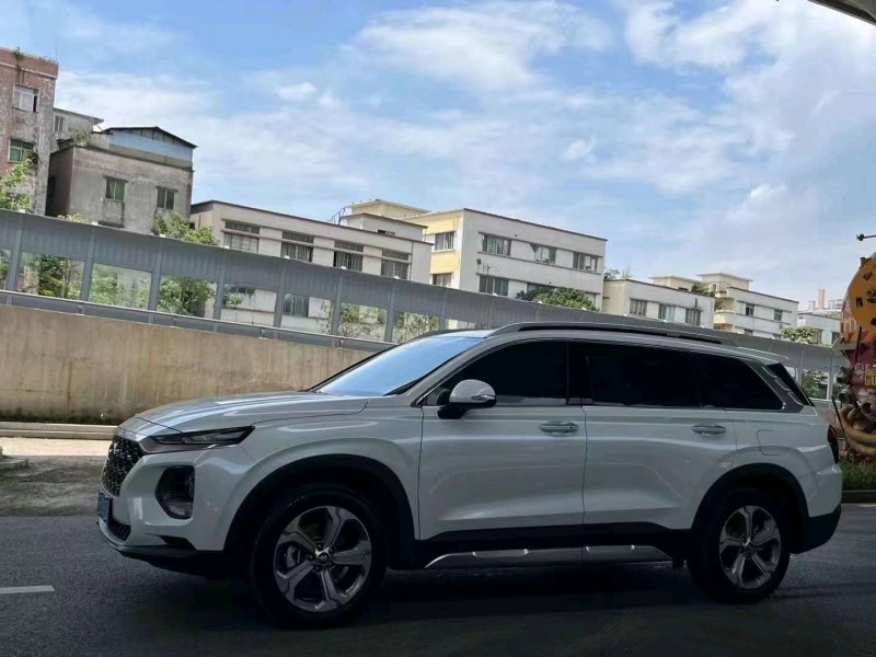 广州23年现代新胜达2