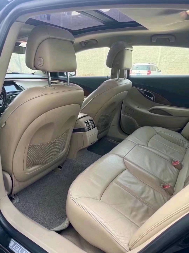 菏泽12年别克君越5