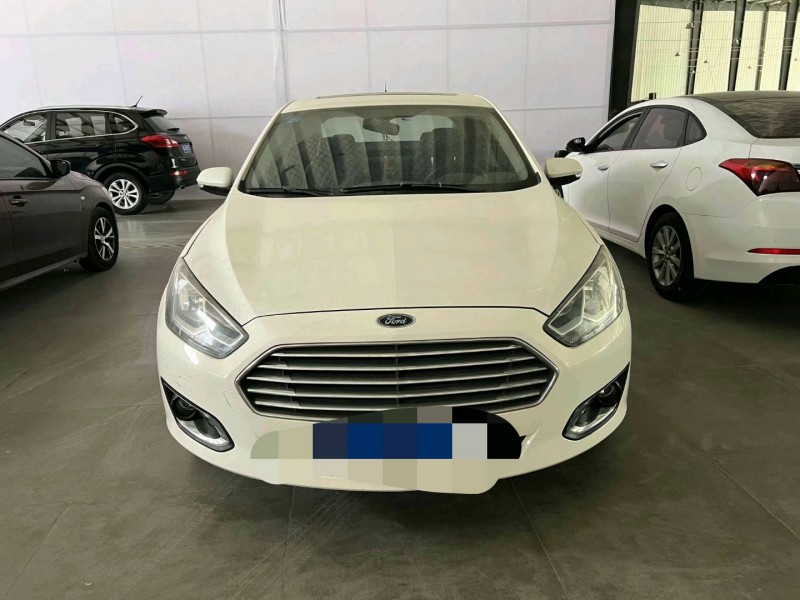 菏泽17年福特福睿斯1