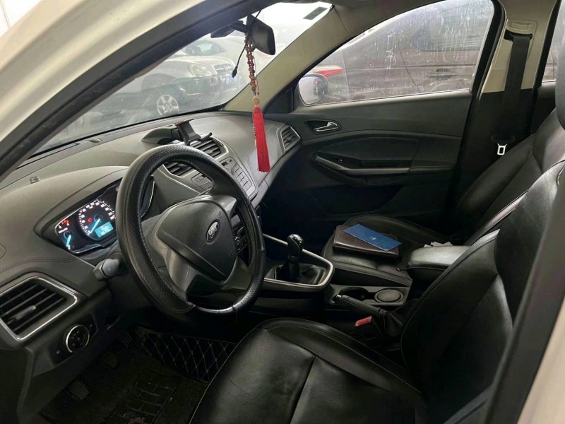 菏泽17年福特福睿斯7