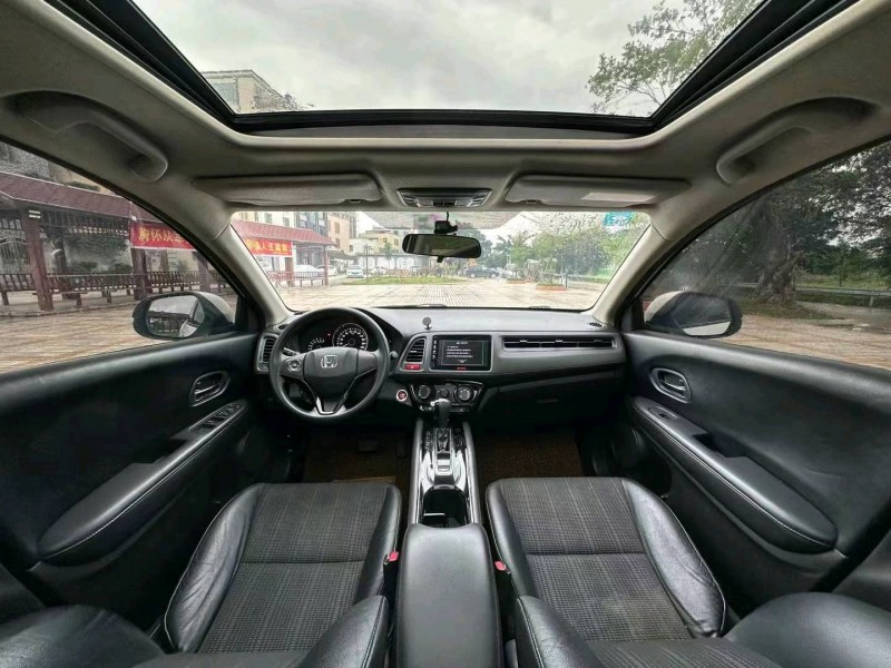 汕头16年本田缤智9