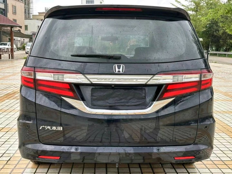 汕头17年本田奥德赛8
