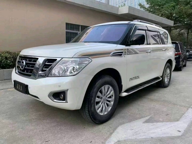 广州19年日产途乐3