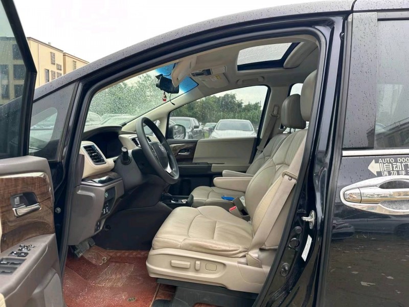 汕头17年本田奥德赛3