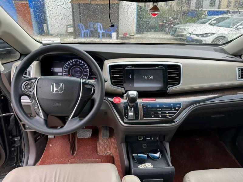 汕头17年本田奥德赛5