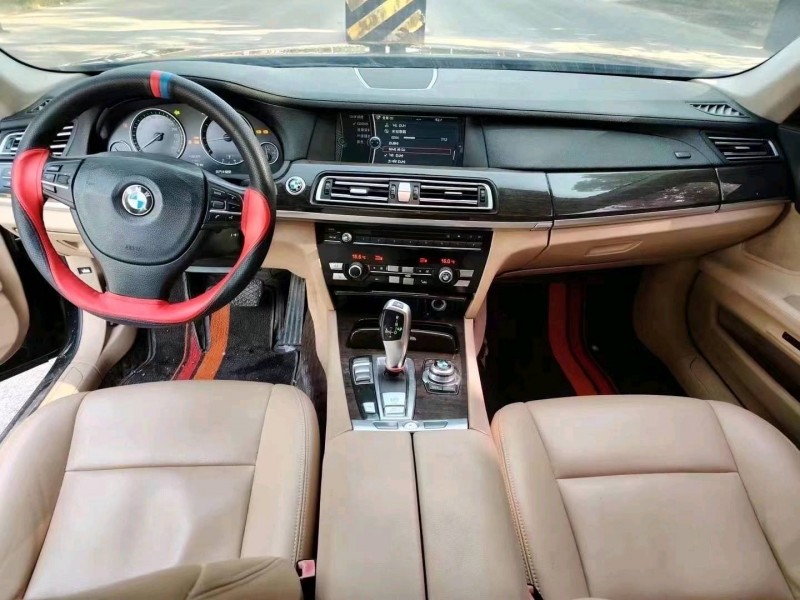 菏泽10年宝马7系9