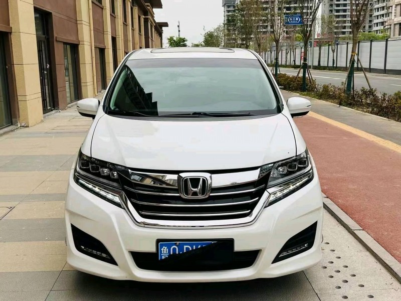 聊城18年本田艾力绅1