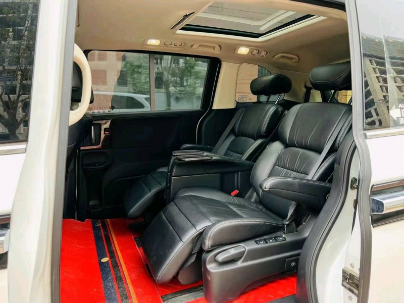 聊城18年本田艾力绅7