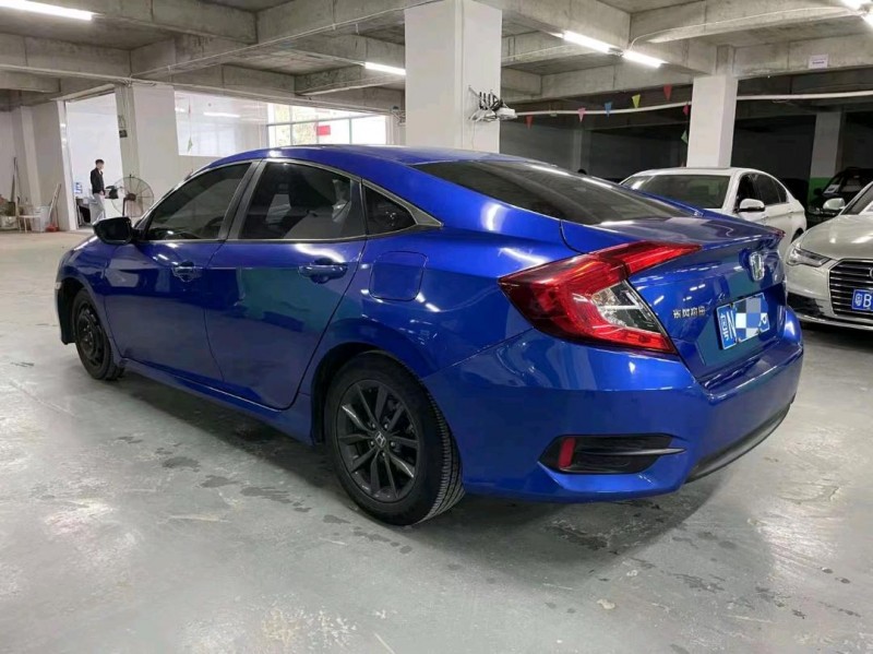 广州19年本田思域8