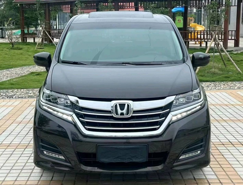 汕头18年本田艾力绅1