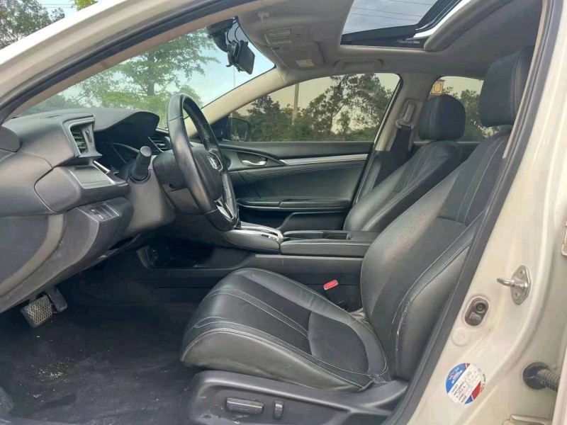 汕头18年本田思域4