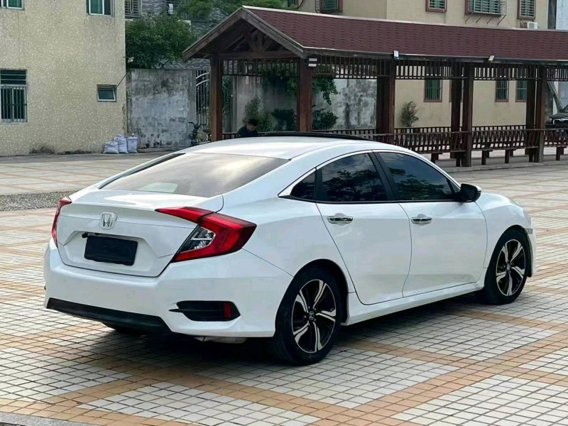 汕头18年本田思域7