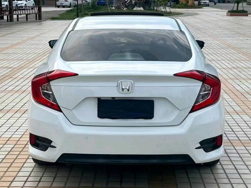 汕头18年本田思域8