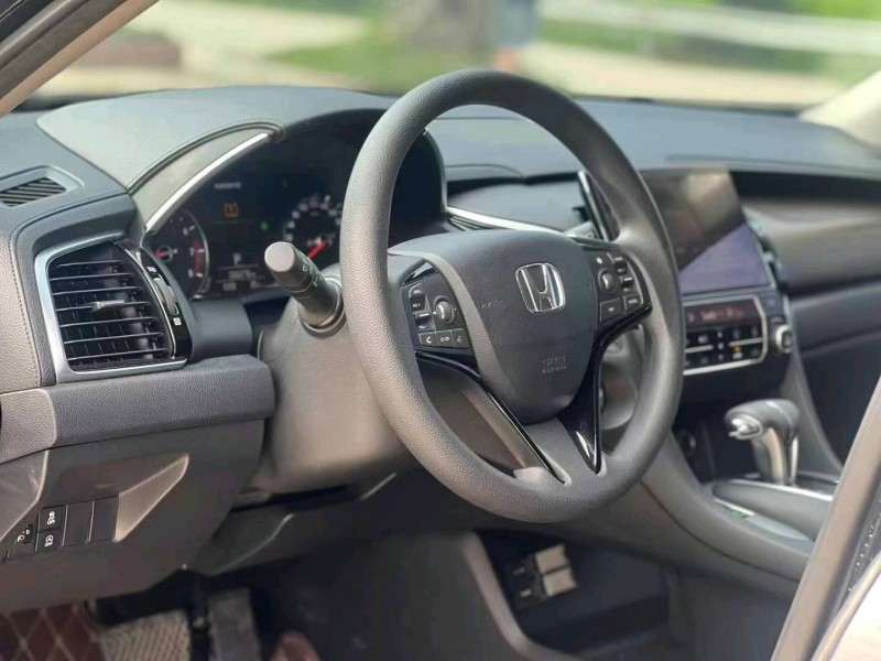 汕头19年本田冠道5