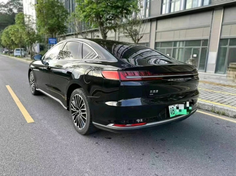 广州21年比亚迪汉7