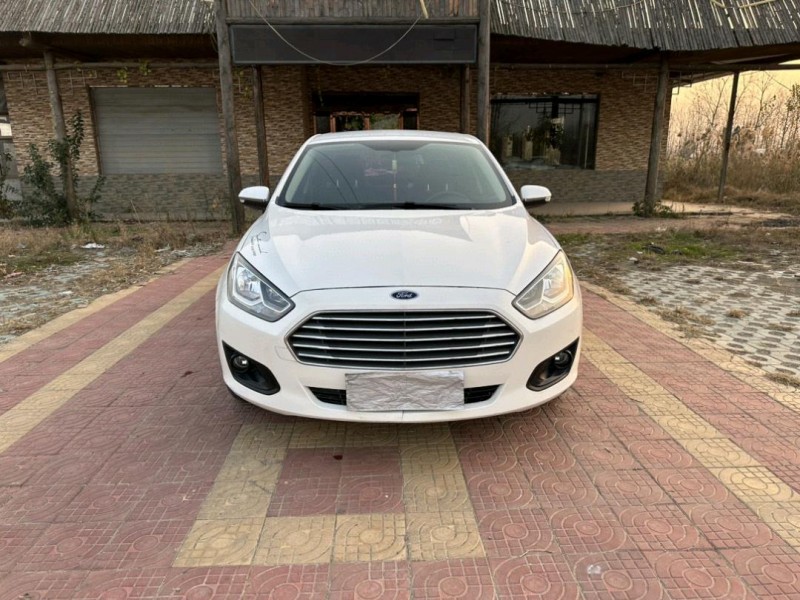 徐州16年福特福睿斯1