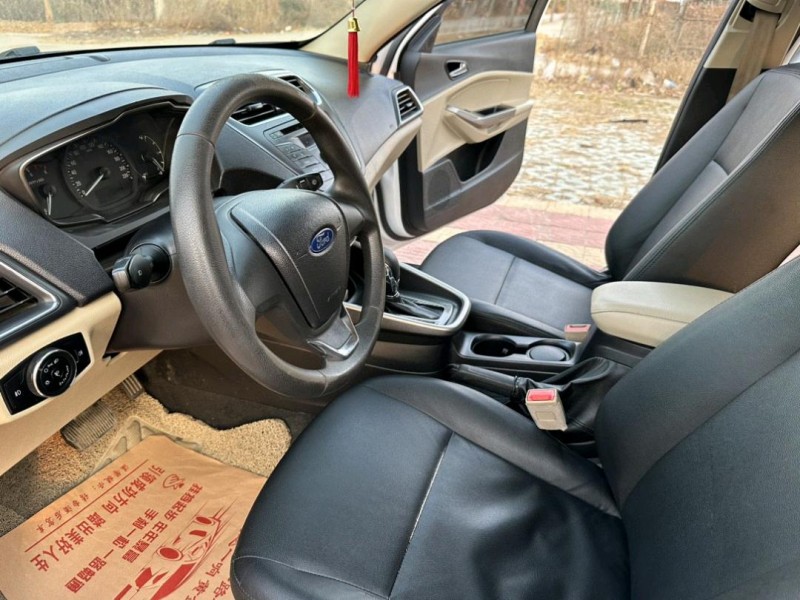 徐州16年福特福睿斯6