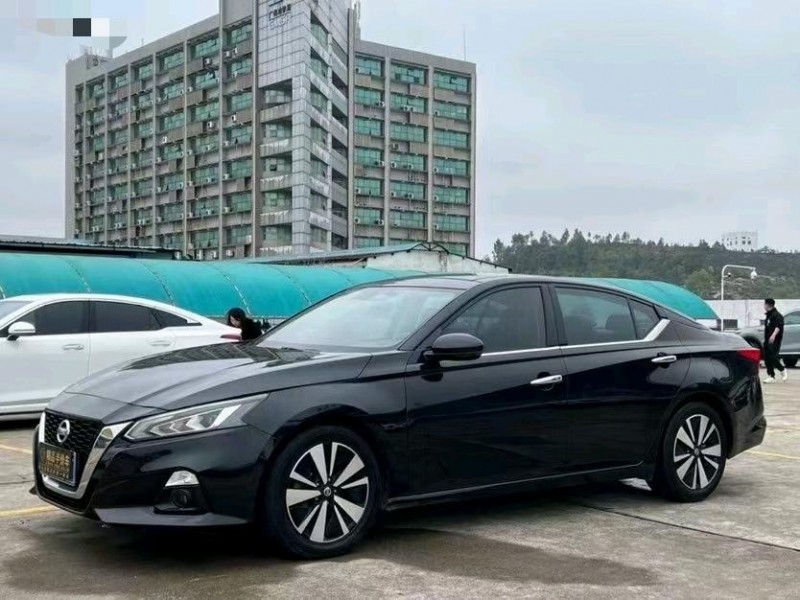 东莞20年日产天籁3