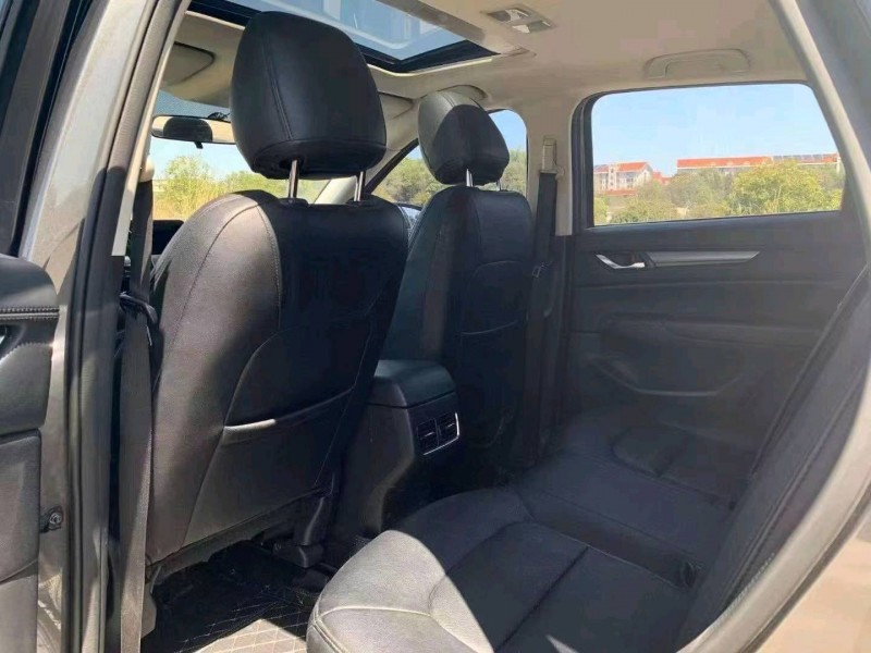 岳陽20年馬自達CX-58