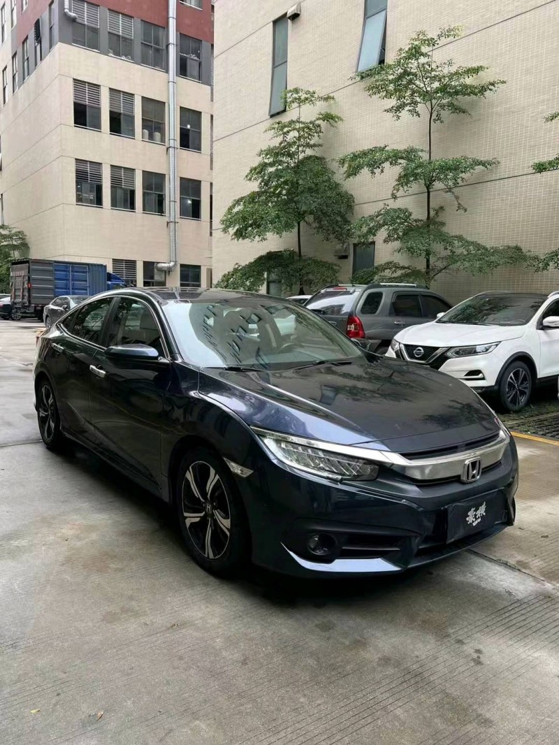 佛山16年本田思域3