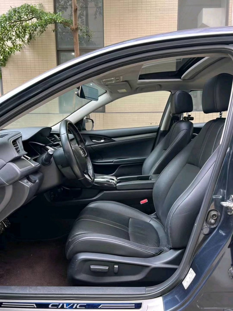 佛山16年本田思域6