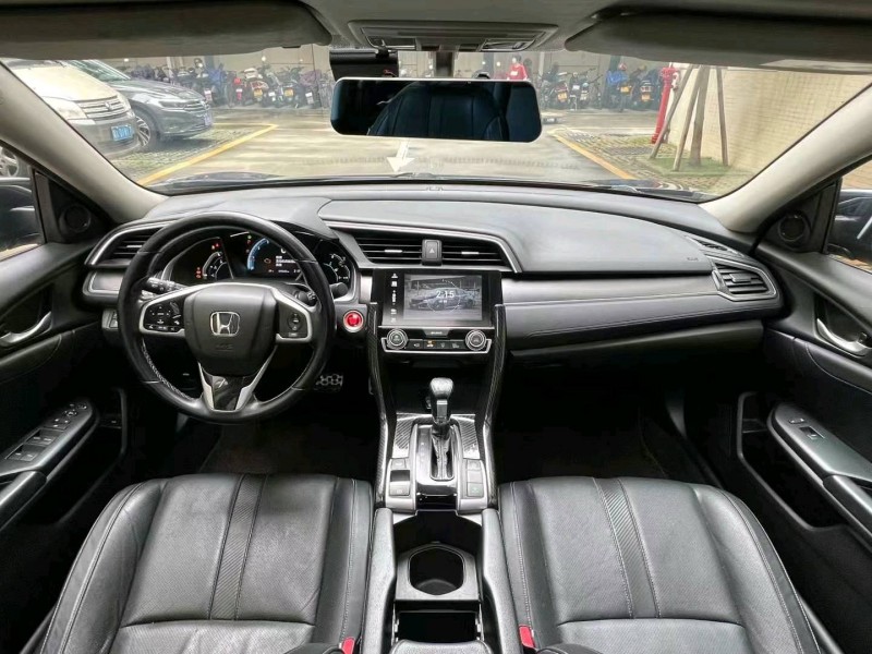 佛山16年本田思域8