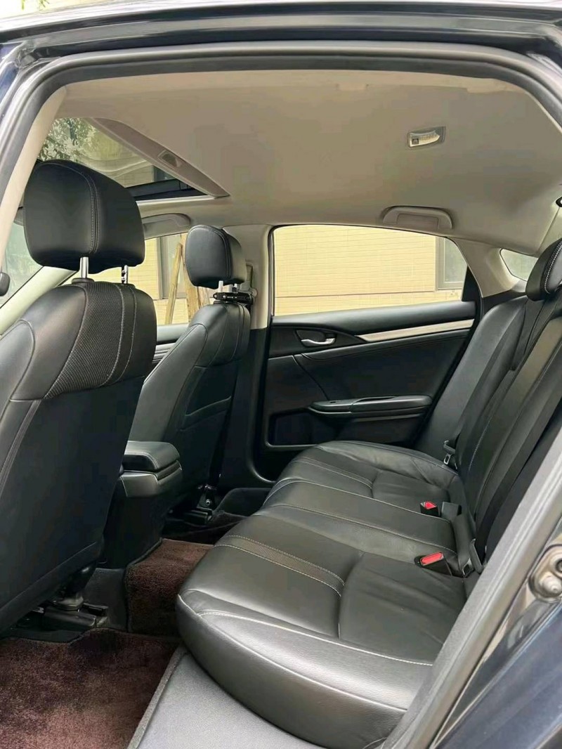 佛山16年本田思域9