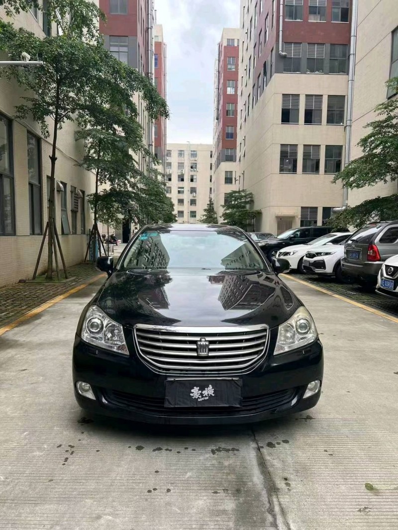 佛山12年丰田皇冠1