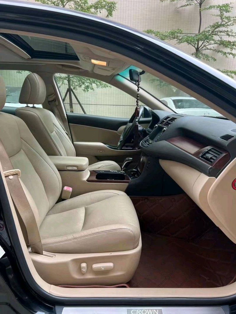 佛山12年丰田皇冠7