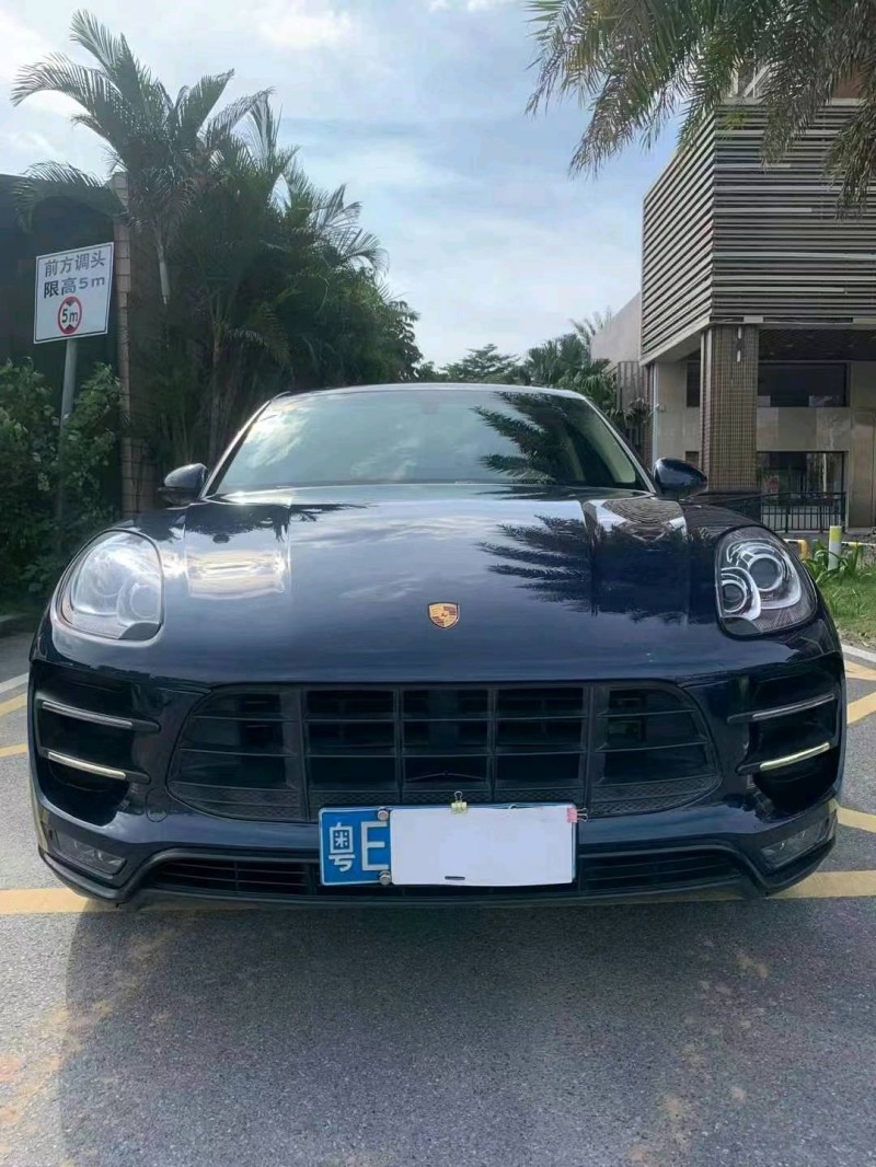 佛山15年保时捷Macan1