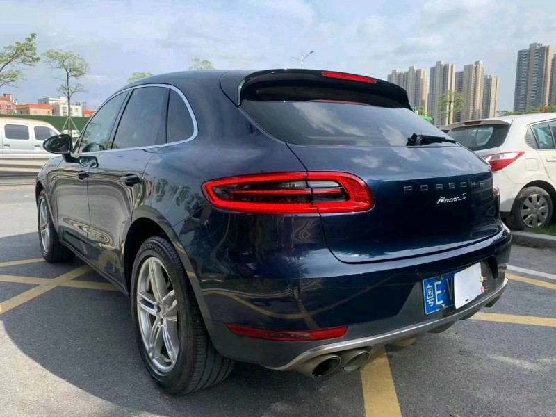 佛山15年保时捷Macan4