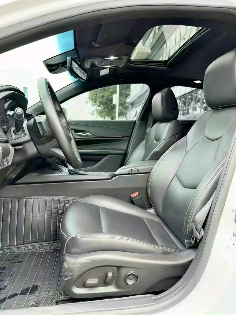 佛山20年凯迪拉克CT43