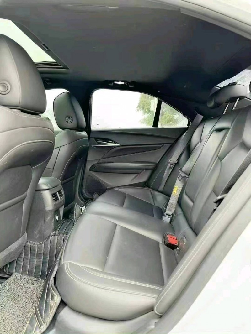 佛山20年凯迪拉克CT45