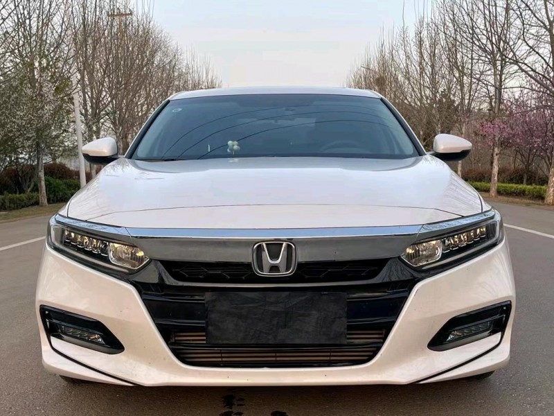 徐州21年本田雅阁1