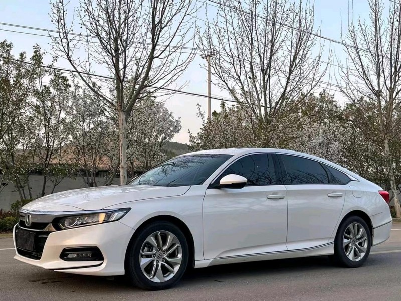 徐州21年本田雅阁3