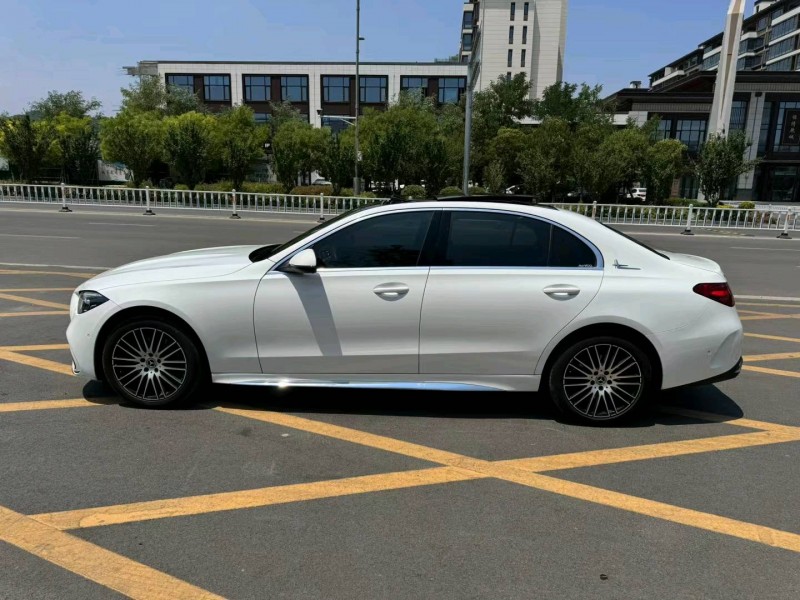 济宁22年奔驰C3