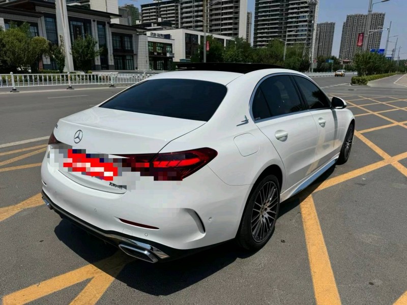 济宁22年奔驰C8