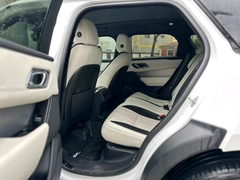 东莞19年路虎揽胜星脉5