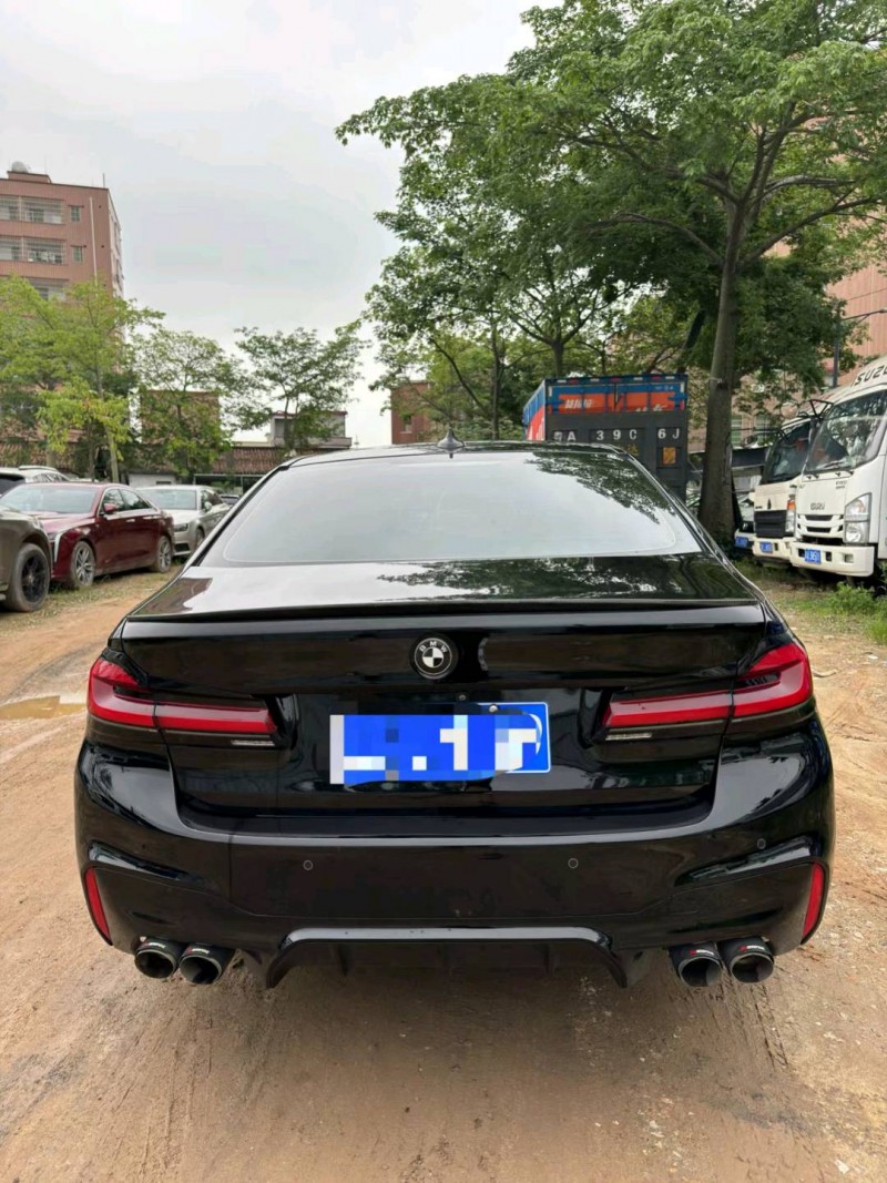 广州19年宝马5系9