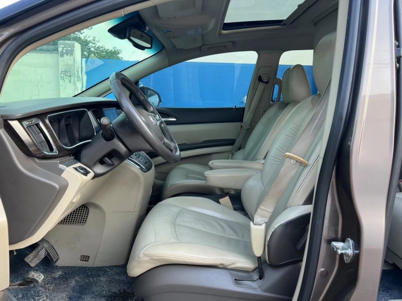 青岛11年别克GL87