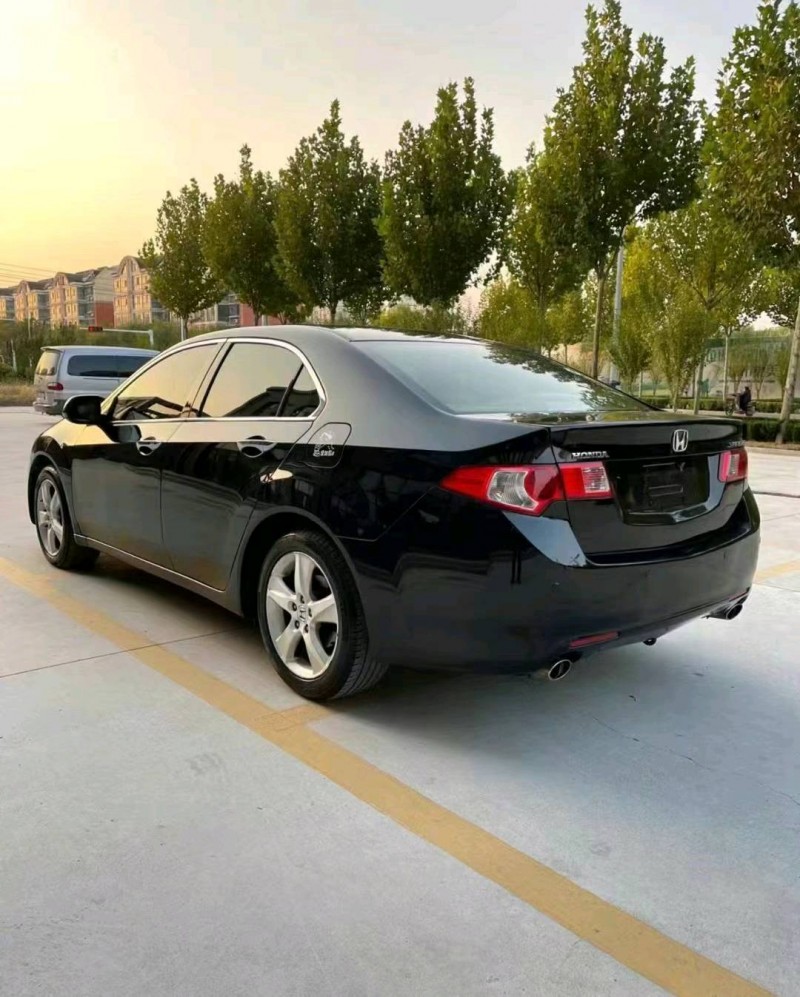 汕头11年本田思铂睿3