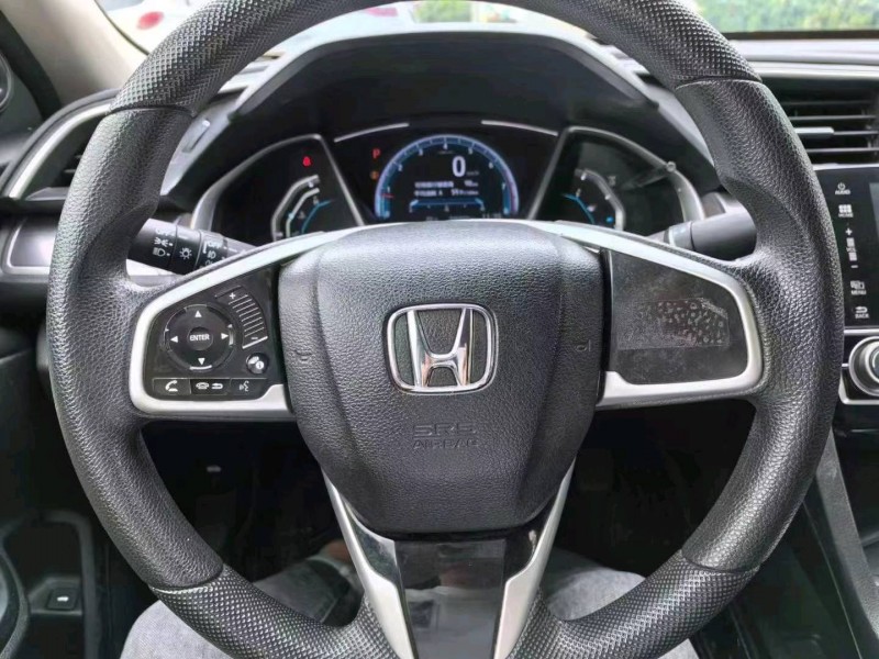 东营19年本田思域4