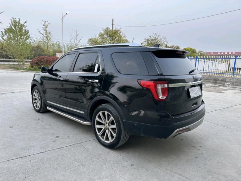 徐州17年福特福克斯8