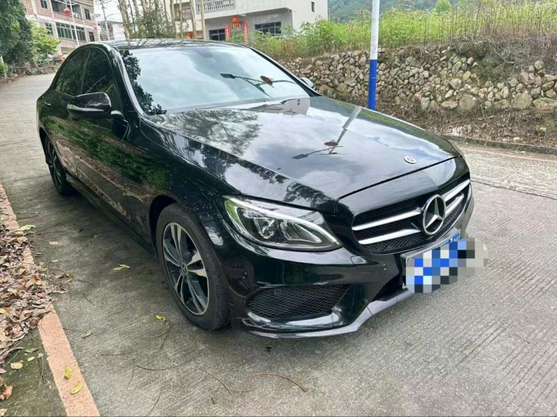 广州18年奔驰C3