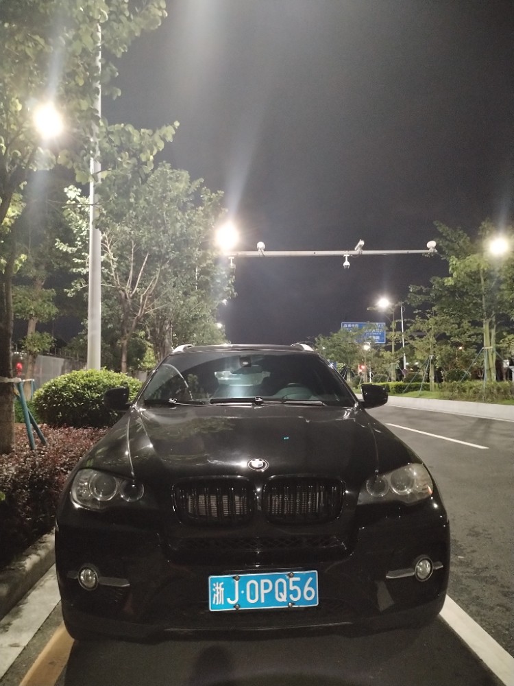 广州10年宝马X6 M4