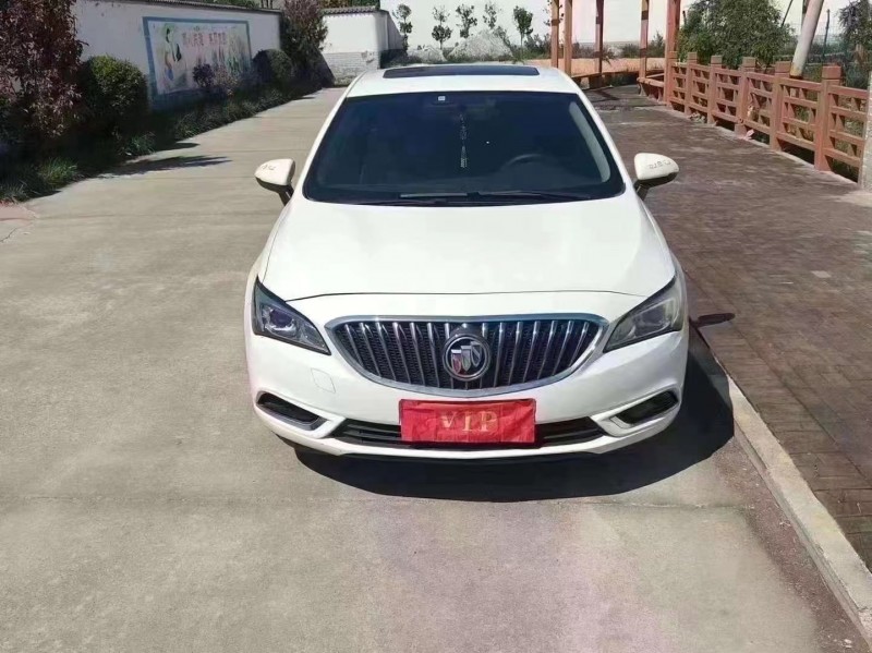 青岛17年别克威朗1