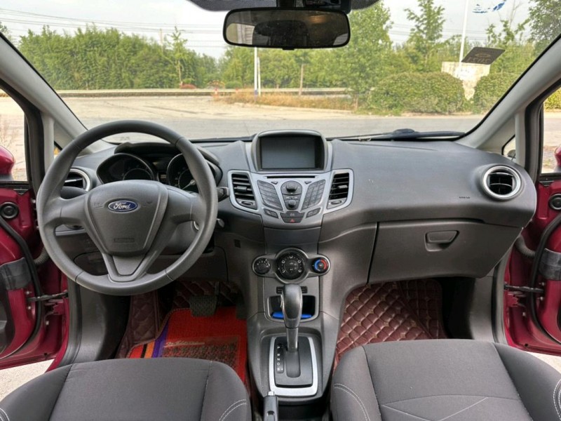 徐州14年福特嘉年华5